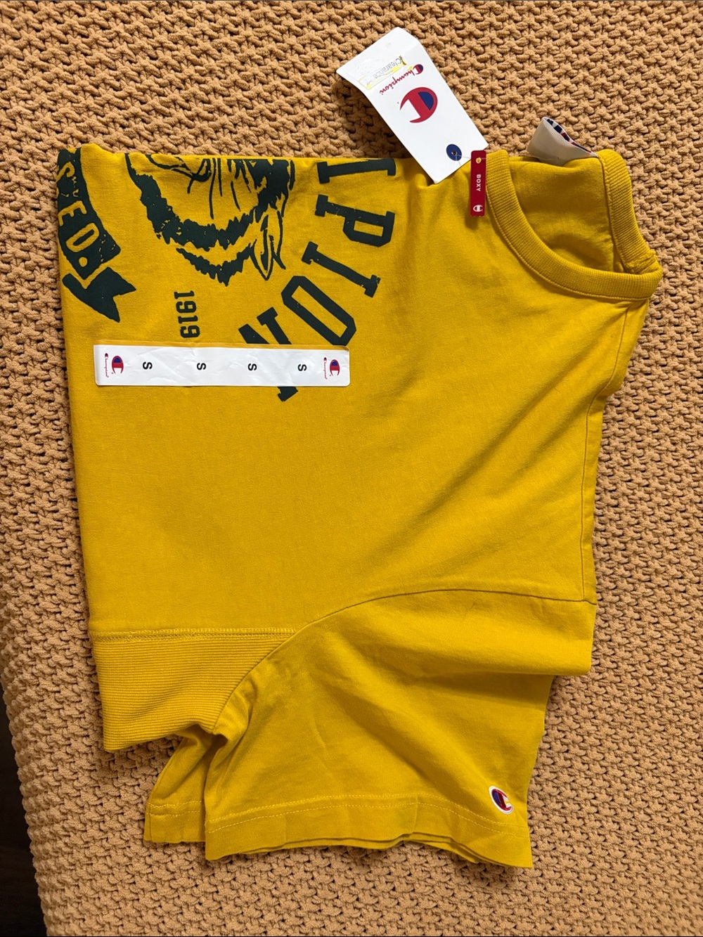 Champion Men’s Mustard Yellow Graphic Logo Tee Size Boxy S - Picture 6 of 6